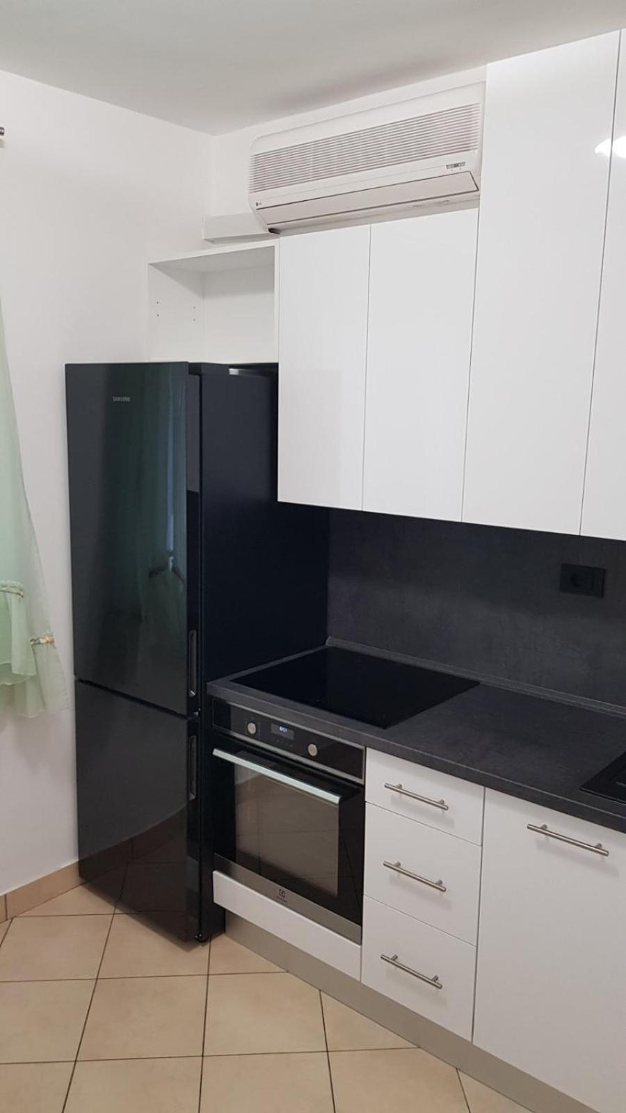 Apartments Skelin 沃迪切 外观 照片