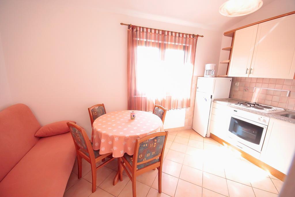 Apartments Skelin 沃迪切 客房 照片