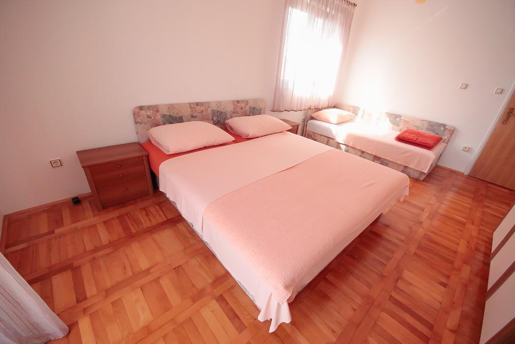 Apartments Skelin 沃迪切 客房 照片