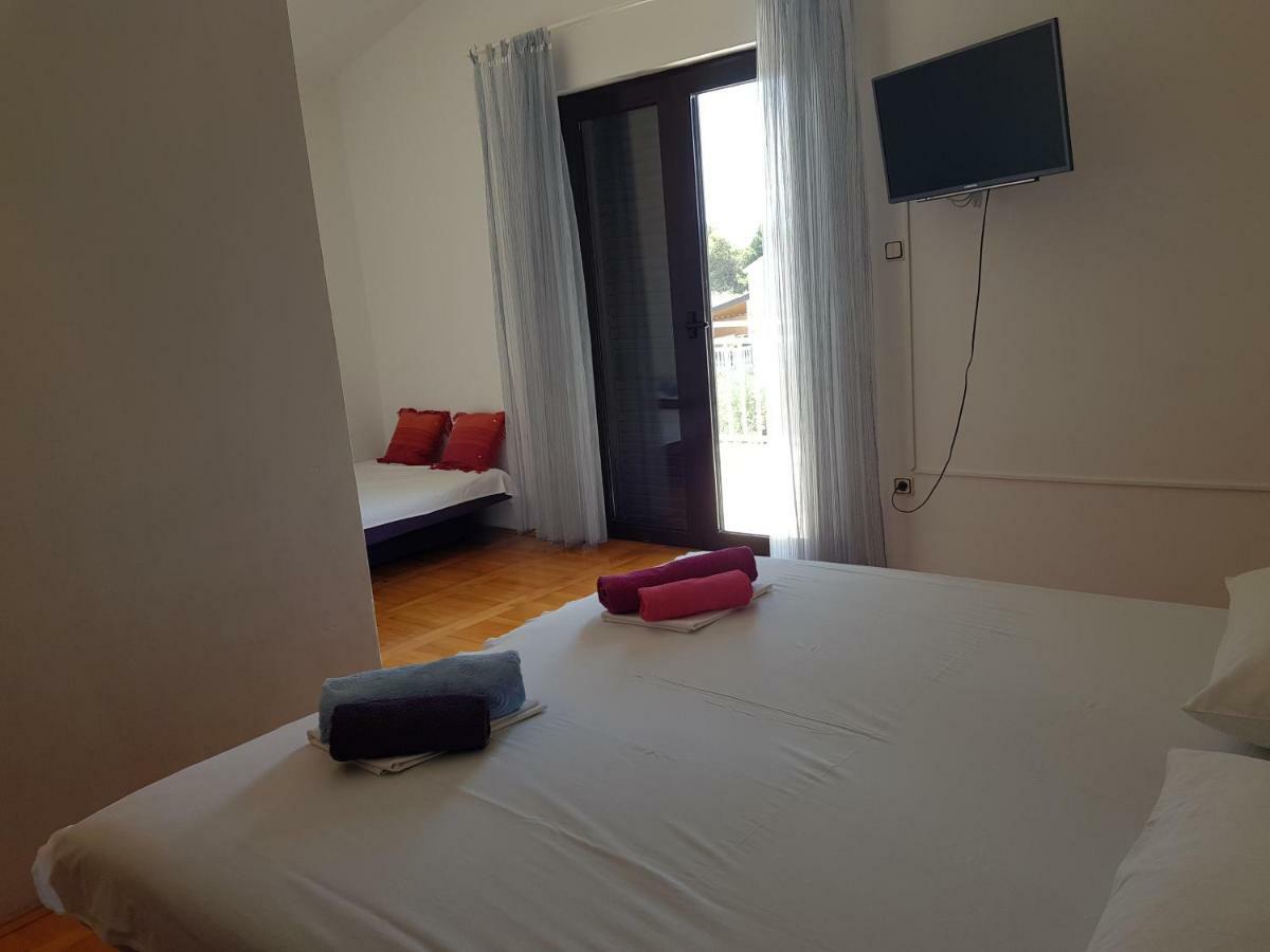 Apartments Skelin 沃迪切 外观 照片